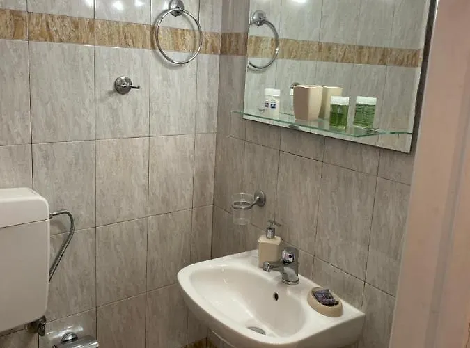 Yalos Rooms